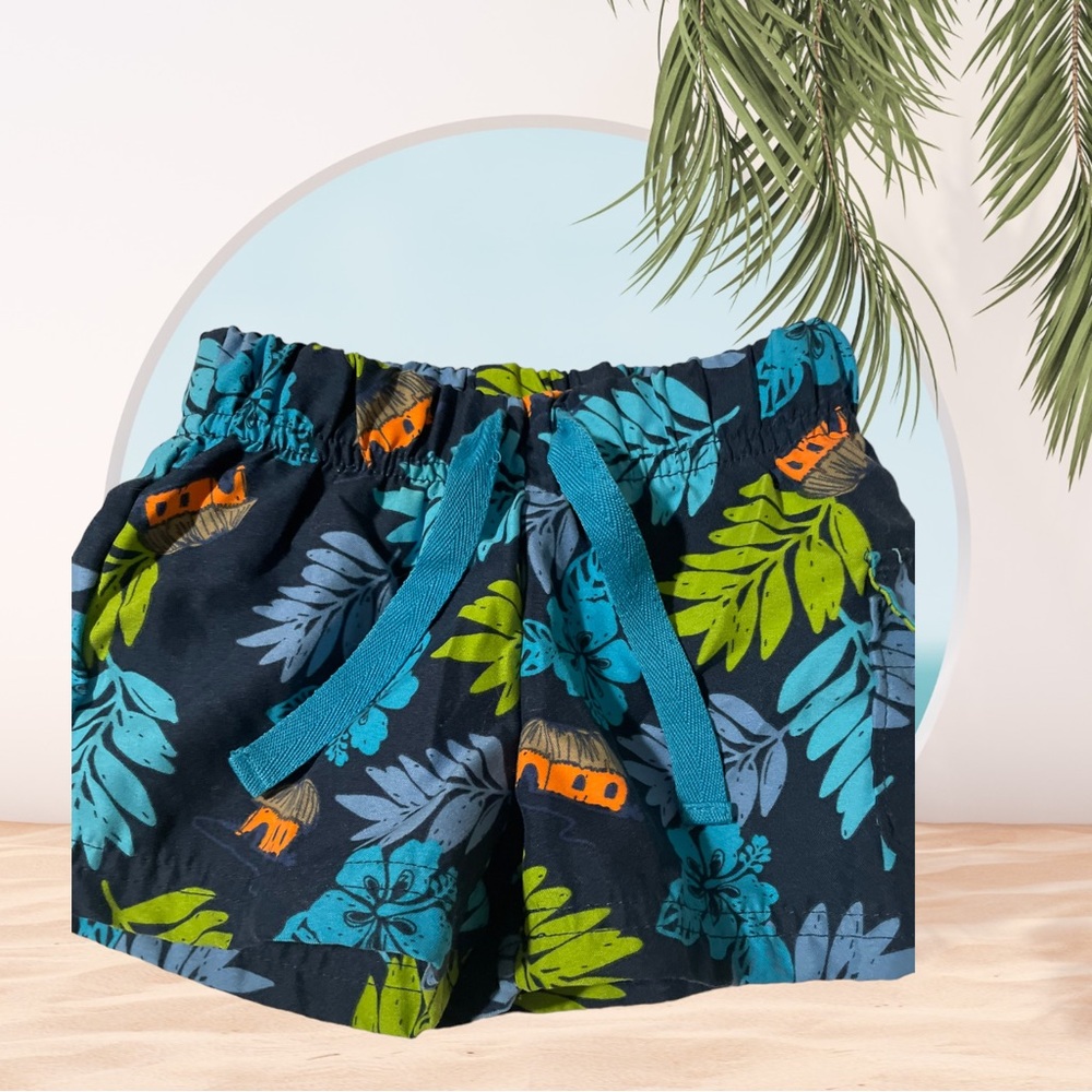 Baby boys size 0-3 months bathing suit with liner☀️💦